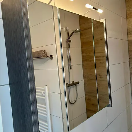 Chalet Kings View Cottage, Helemaal Vernieuwd 2025 Warmenhuizen
