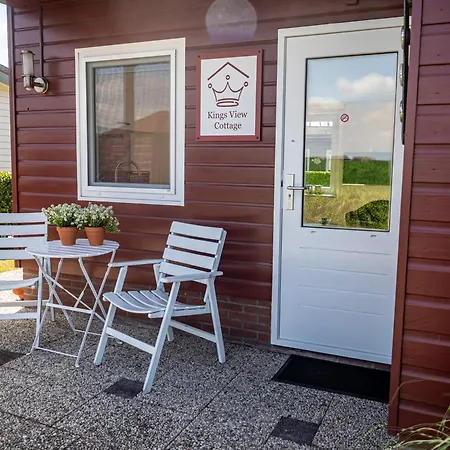 Chalet Kings View Cottage, Helemaal Vernieuwd 2025 Warmenhuizen